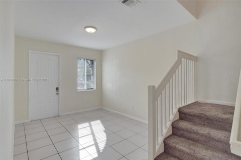 Townhouse in Miami Gardens, Florida 3 bedrooms, 147.62 sq.m. № 1225026 - photo 4