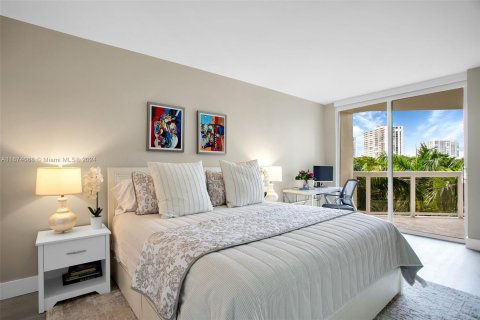 Condominio en venta en Aventura, Florida, 3 dormitorios, 181.16 m2 № 1403003 - foto 10