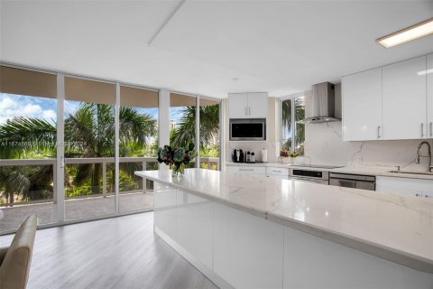 Copropriété à vendre à Aventura, Floride: 3 chambres, 181.16 m2 № 1403003 - photo 6