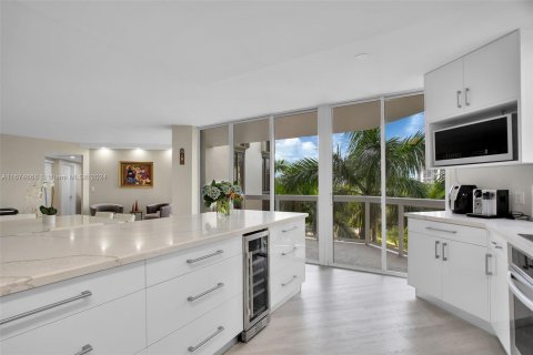 Copropriété à vendre à Aventura, Floride: 3 chambres, 181.16 m2 № 1403003 - photo 4