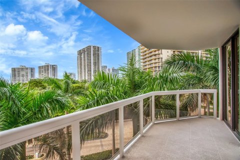 Condominio en venta en Aventura, Florida, 3 dormitorios, 181.16 m2 № 1403003 - foto 16