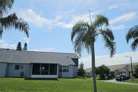 Villa ou maison à vendre à New Port Richey, Floride: 2 chambres, 120.12 m2 № 1338177 - photo 21