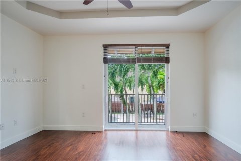 Townhouse in Miami, Florida 3 bedrooms, 173.73 sq.m. № 1397037 - photo 18