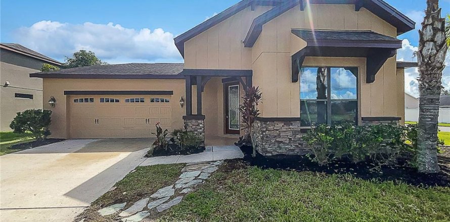 Casa en Kissimmee, Florida 4 dormitorios, 175.49 m2 № 1356084