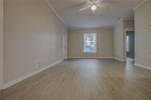 Condo in Tampa, Florida, 2 bedrooms  № 1376935 - photo 9