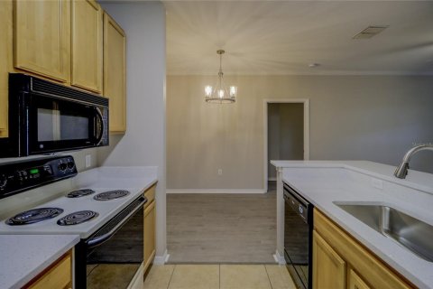 Copropriété à vendre à Tampa, Floride: 2 chambres, 97.08 m2 № 1376935 - photo 17