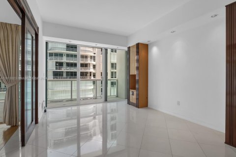 Condominio en venta en Bal Harbour, Florida, 2 dormitorios, 190.45 m2 № 1240609 - foto 30