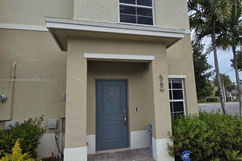 Adosado en venta en Florida City, Florida, 2 dormitorios, 112.23 m2 № 1050412 - foto 2
