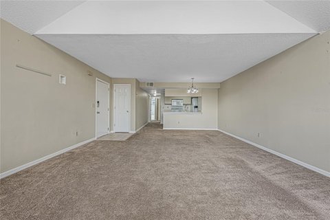 Condo in Kissimmee, Florida, 3 bedrooms  № 1387230 - photo 24