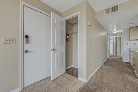 Condo in Kissimmee, Florida, 3 bedrooms  № 1387230 - photo 25