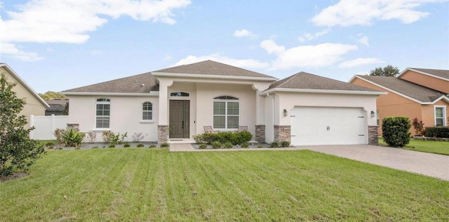 Casa en DeLand, Florida 3 dormitorios, 218.88 m2 № 1387280