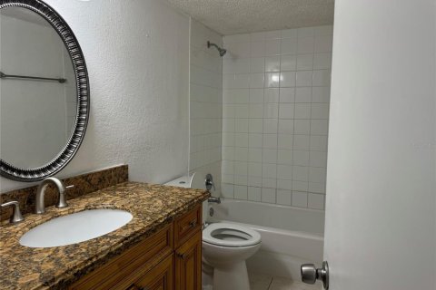 Condo in Orlando, Florida, 3 bedrooms  № 1387278 - photo 13