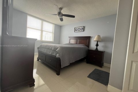 Copropriété à vendre à Miami, Floride: 2 chambres, 91.51 m2 № 1405959 - photo 10