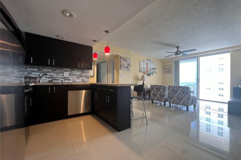 Condominio en venta en Miami, Florida, 2 dormitorios, 91.51 m2 № 1405959 - foto 4