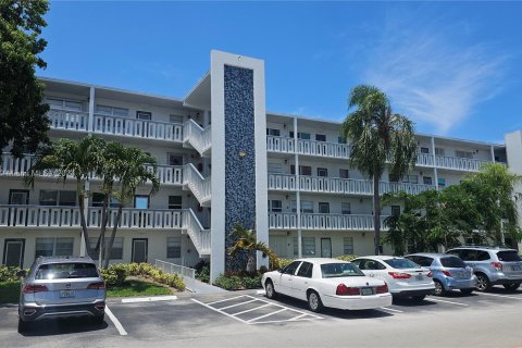 Copropriété à vendre à Deerfield Beach, Floride: 2 chambres, 81.75 m2 № 1237261 - photo 12