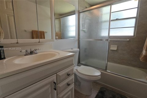 Copropriété à vendre à Deerfield Beach, Floride: 2 chambres, 81.75 m2 № 1237261 - photo 7