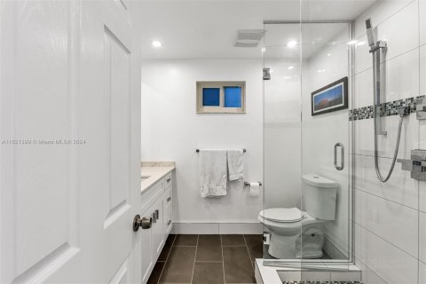 Copropriété à vendre à Fort Lauderdale, Floride: 2 chambres, 153.1 m2 № 1242302 - photo 14