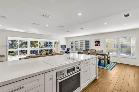 Copropriété à vendre à Fort Lauderdale, Floride: 2 chambres, 153.1 m2 № 1242302 - photo 1