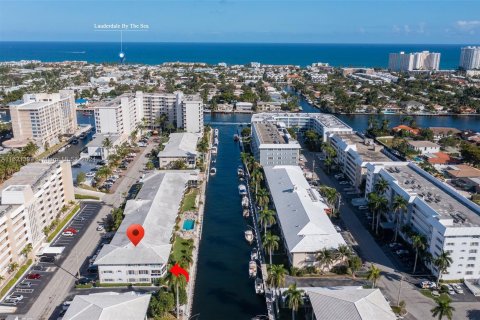 Copropriété à vendre à Fort Lauderdale, Floride: 2 chambres, 153.1 m2 № 1242302 - photo 24