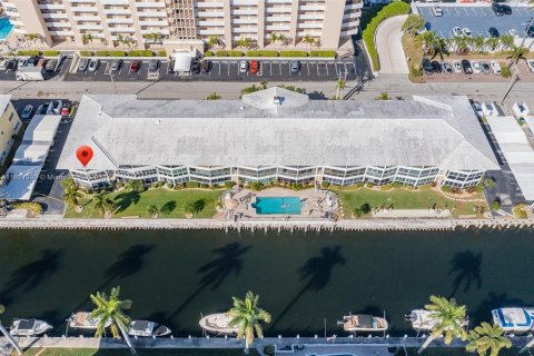 Copropriété à vendre à Fort Lauderdale, Floride: 2 chambres, 153.1 m2 № 1242302 - photo 26