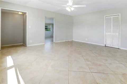 Villa ou maison à vendre à Lauderdale Lakes, Floride: 3 chambres, 106.47 m2 № 1160793 - photo 17