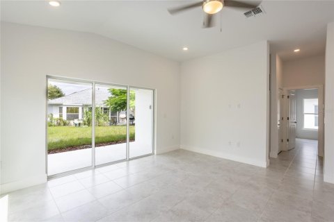 House in Port Charlotte, Florida 3 bedrooms, 140.38 sq.m. № 1381051 - photo 11