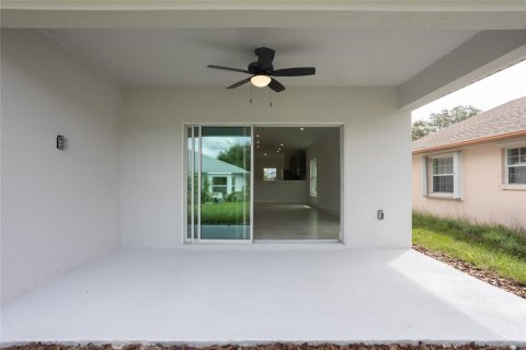 House in Port Charlotte, Florida 3 bedrooms, 140.38 sq.m. № 1381051 - photo 26