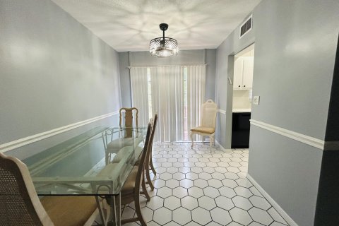 Copropriété à vendre à West Palm Beach, Floride: 2 chambres, 82.5 m2 № 1034053 - photo 1