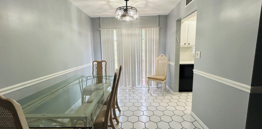 Condo à West Palm Beach, Floride, 2 chambres  № 1034053