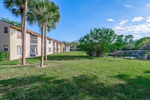 Condo in Boca Raton, Florida, 2 bedrooms  № 1040647 - photo 1