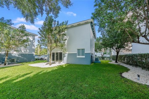 Townhouse in Miami, Florida 3 bedrooms, 153.29 sq.m. № 1402717 - photo 3