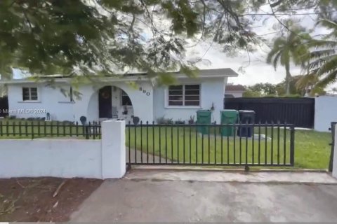 Casa en venta en Miami, Florida, 3 dormitorios, 141.95 m2 № 1402673 - foto 1