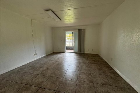 Condo in Tampa, Florida, 1 bedroom  № 1419239 - photo 6