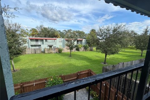 Condo in Tampa, Florida, 1 bedroom  № 1419239 - photo 10