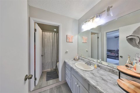 Condo in Clearwater, Florida, 2 bedrooms  № 1338152 - photo 28