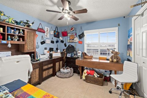 Condo in Cocoa Beach, Florida, 3 bedrooms  № 1343977 - photo 28