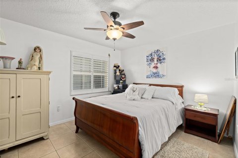 Condo in Cocoa Beach, Florida, 3 bedrooms  № 1343977 - photo 25