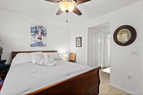 Condo in Cocoa Beach, Florida, 3 bedrooms  № 1343977 - photo 26