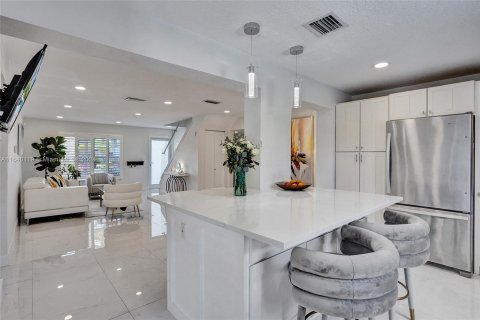 Casa en venta en Oakland Park, Florida, 4 dormitorios, 234.86 m2 № 1321356 - foto 21