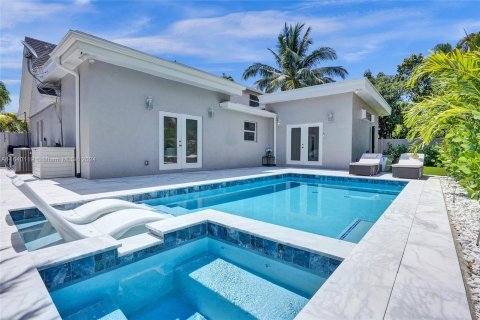 Casa en venta en Oakland Park, Florida, 4 dormitorios, 234.86 m2 № 1321356 - foto 2