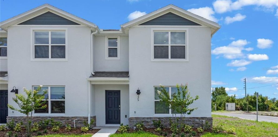 Townhouse in Saint Cloud, Florida 3 bedrooms, 138.24 sq.m. № 1295767