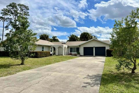 House in Wellington, Florida 3 bedrooms, 213.02 sq.m. № 1020224 - photo 9