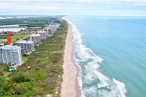 Condo in Hutchinson Island South, Florida, 2 bedrooms  № 1051429 - photo 7