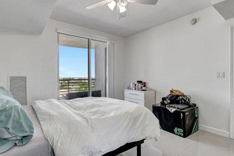 Copropriété à vendre à Hollywood, Floride: 2 chambres, 96.25 m2 № 1207652 - photo 14