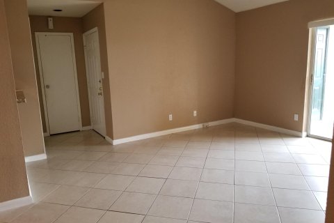 Condominio en venta en Coral Springs, Florida, 1 dormitorio, 72.46 m2 № 1091774 - foto 13