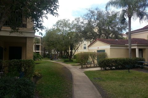 Купить кондоминиум в Корал-Спрингс, Флорида 1 спальня, 72.46м2, № 1091774 - фото 3