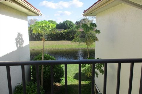 Copropriété à vendre à Coral Springs, Floride: 2 chambres, 74.32 m2 № 1160466 - photo 3