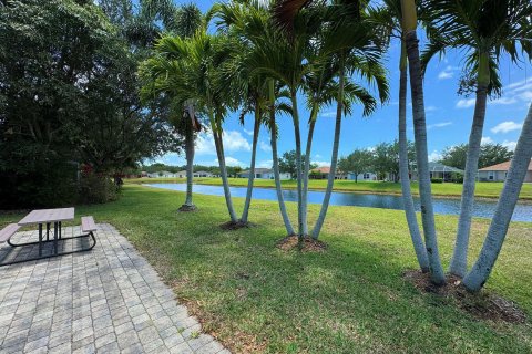 Casa en venta en Vero Beach, Florida, 4 dormitorios, 180.42 m2 № 1160464 - foto 13