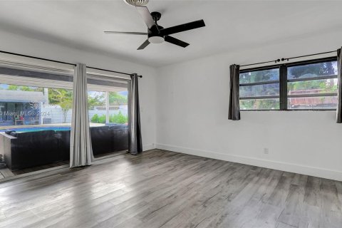 Casa en venta en Hollywood, Florida, 5 dormitorios, 298.31 m2 № 1161217 - foto 4