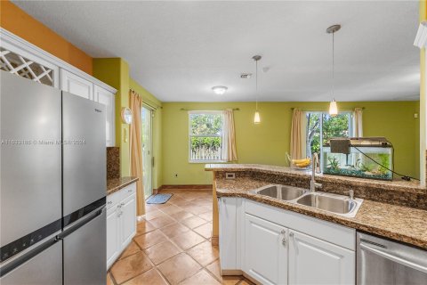 Villa ou maison à vendre à Palmetto Bay, Floride: 5 chambres, 245.45 m2 № 1294054 - photo 5